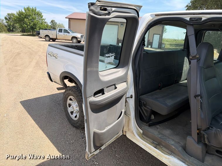 image for item ER1986 2002 Ford F150 Ext. Cab pickup truck