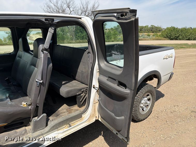 image for item ER1986 2002 Ford F150 Ext. Cab pickup truck