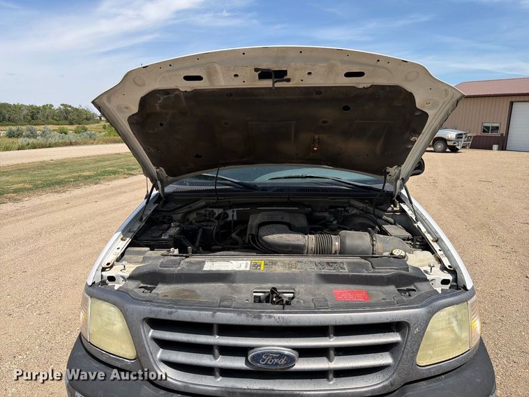 image for item ER1986 2002 Ford F150 Ext. Cab pickup truck
