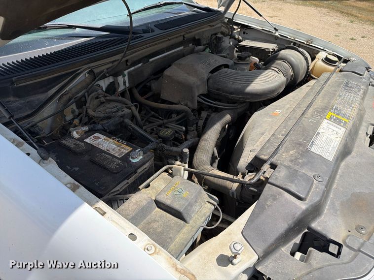image for item ER1986 2002 Ford F150 Ext. Cab pickup truck