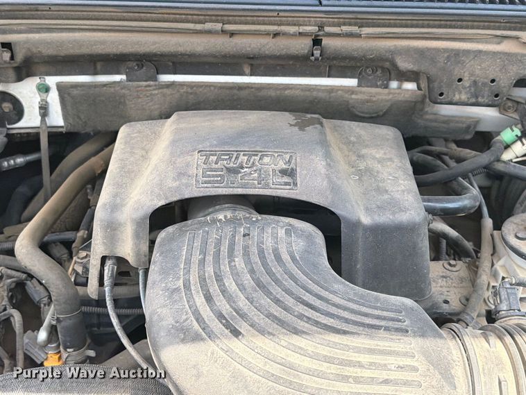 image for item ER1986 2002 Ford F150 Ext. Cab pickup truck