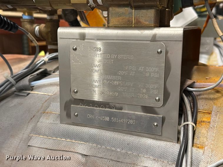 image for item ER1989 Steris AMSCO 250LS steam sterilizer