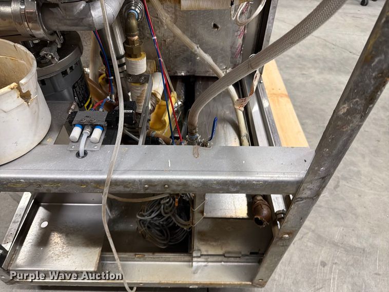 image for item ER1993 Steris 400 steam sterilizer
