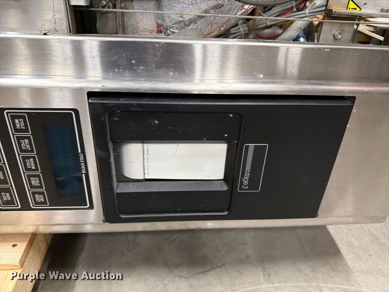 image for item ER1993 Steris 400 steam sterilizer