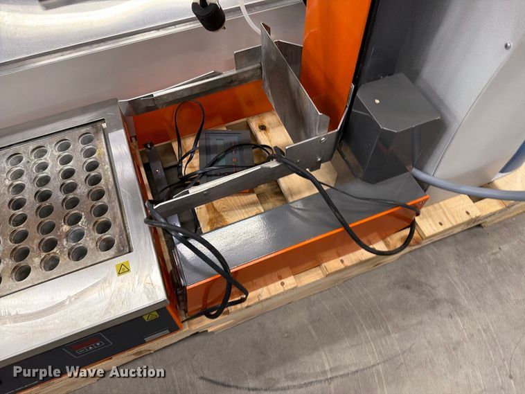 image for item ER1995 Lab equipment