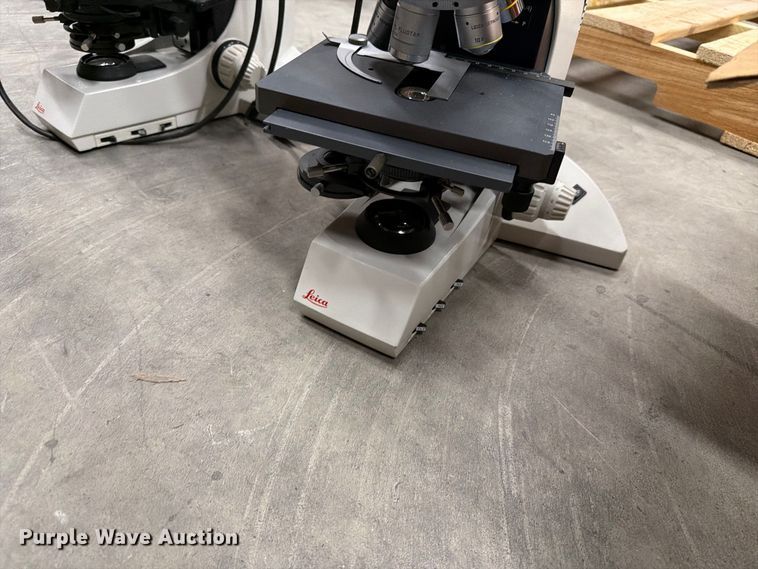 image for item ER1996 Leica DM LP microscope