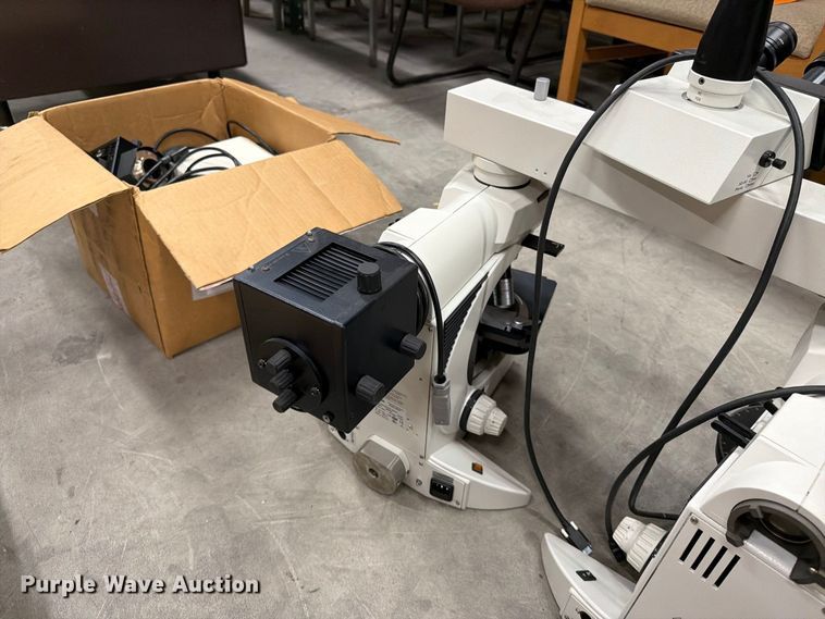 image for item ER1996 Leica DM LP microscope