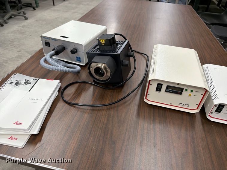 image for item ER1996 Leica DM LP microscope