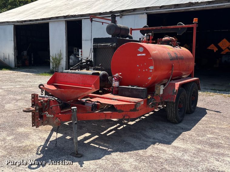 2011 Duraco Inc. 125DJT pothole patcher