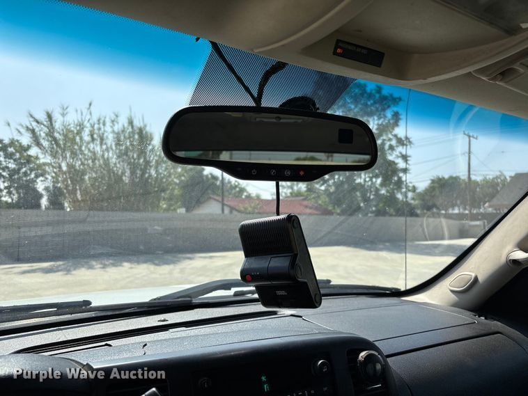 image for item ER7590 2007 Chevrolet Silverado 1500 Ext. Cab flatbed pickup truck