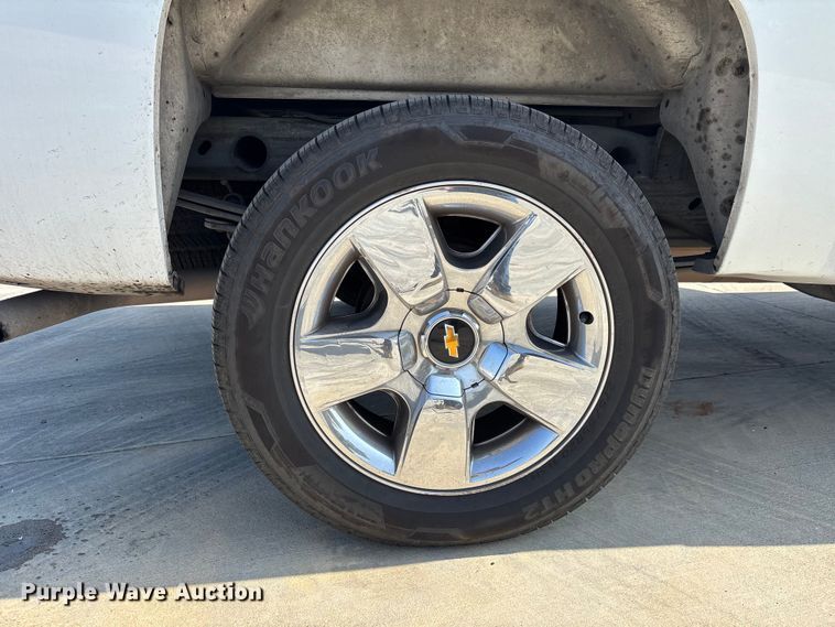 image for item ER7591 2011 Chevrolet Silverado 1500 Ext. Cab pickup truck