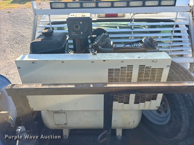 image for item ET0377 2001 Ford F250 Super Duty pickup truck