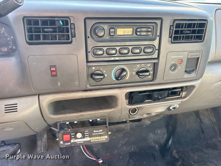 image for item ET0377 2001 Ford F250 Super Duty pickup truck