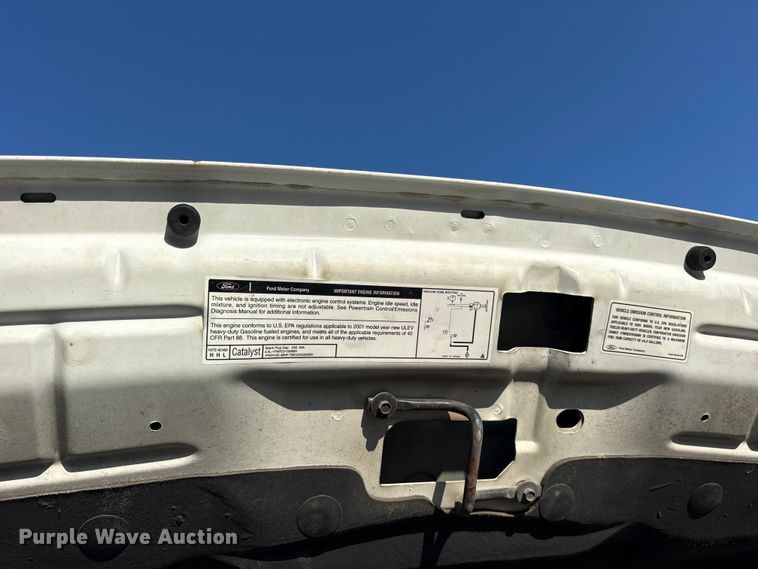 image for item ET0377 2001 Ford F250 Super Duty pickup truck