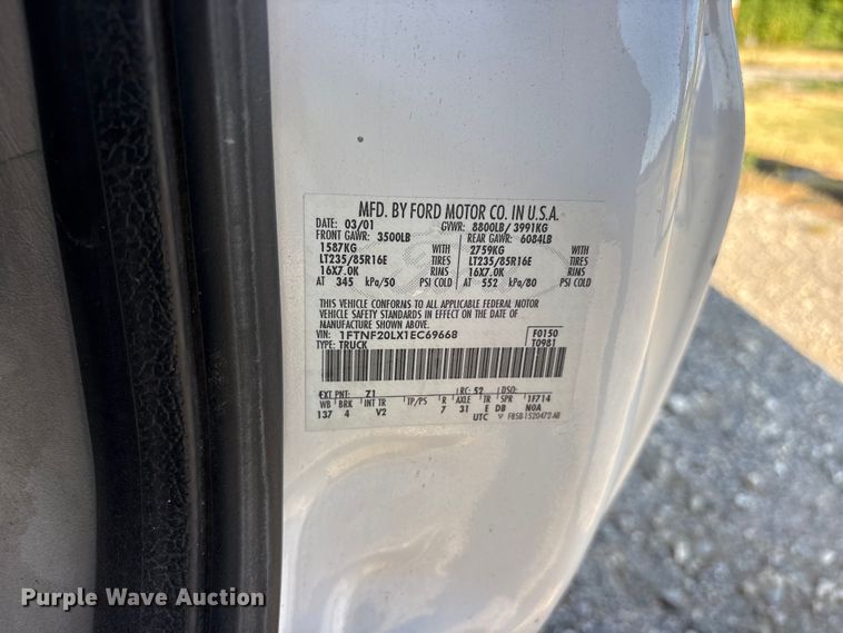 image for item ET0377 2001 Ford F250 Super Duty pickup truck