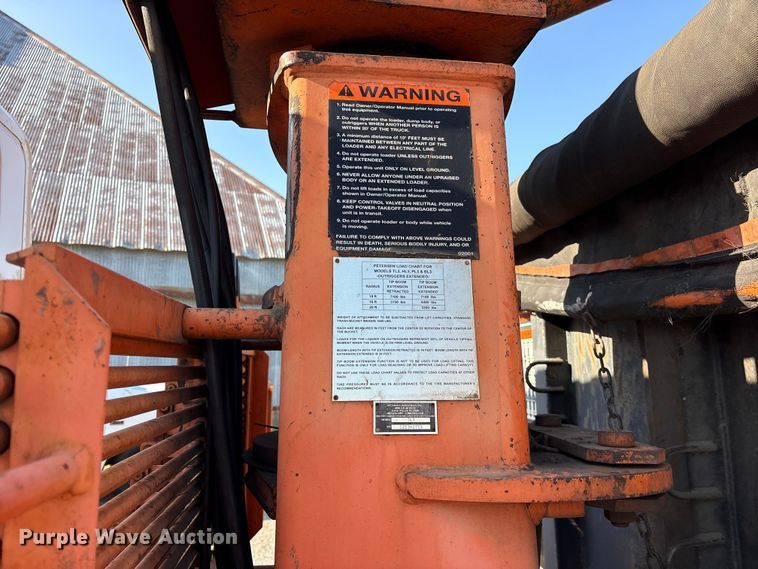image for item ET0378 2014 International 4300 grapple truck