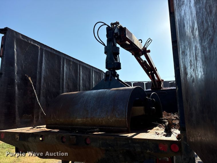 image for item ET0378 2014 International 4300 grapple truck