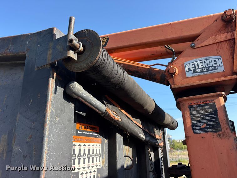 image for item ET0378 2014 International 4300 grapple truck