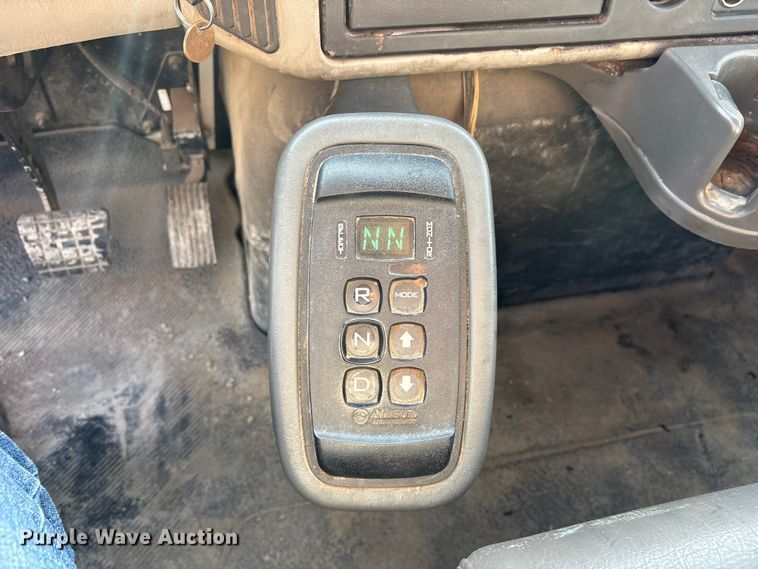 image for item ET0378 2014 International 4300 grapple truck