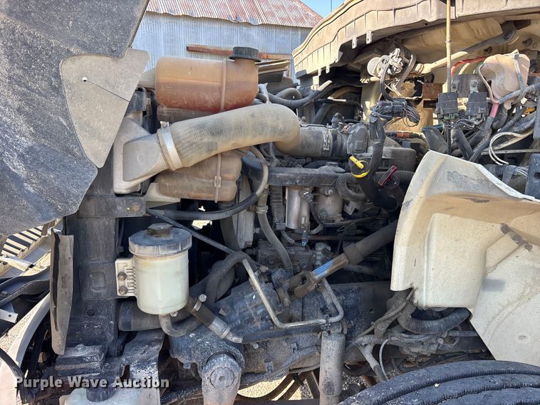image for item ET0378 2014 International 4300 grapple truck
