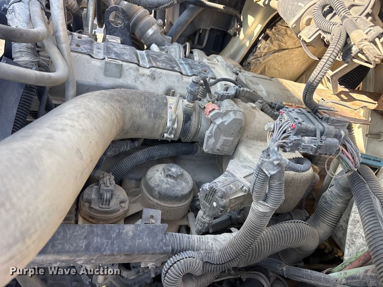 image for item ET0378 2014 International 4300 grapple truck