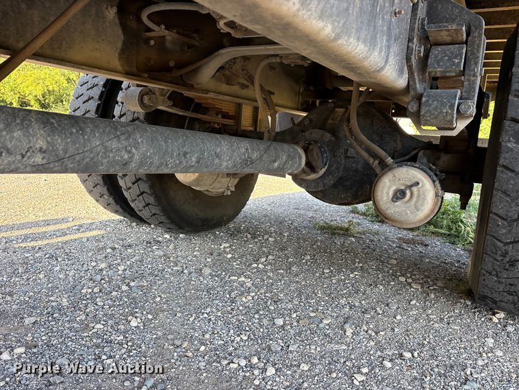 image for item ET0378 2014 International 4300 grapple truck