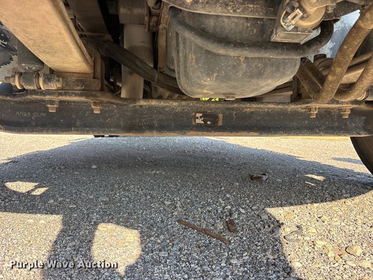 image for item ET0378 2014 International 4300 grapple truck
