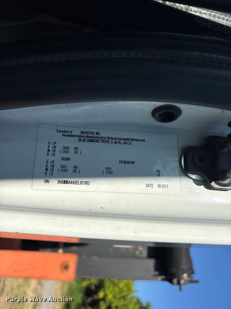 image for item ET0378 2014 International 4300 grapple truck