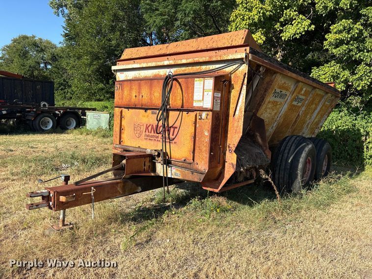 1998 Knight 8030 manure spreader
