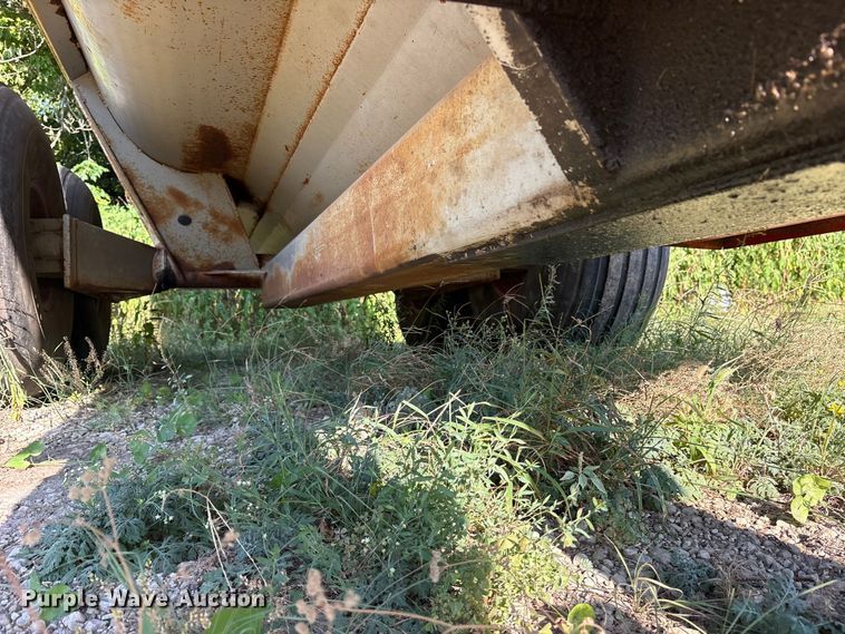 image for item ET0380 1998 Knight 8030 manure spreader