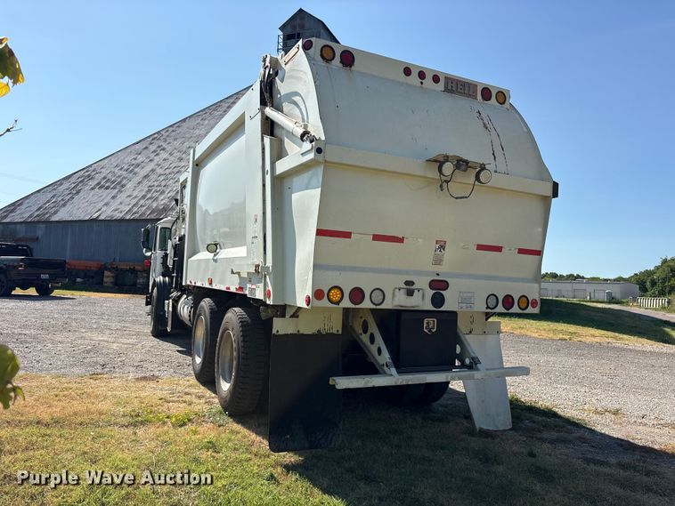 image for item ET0381 2013 Autocar Xpeditor refuse truck