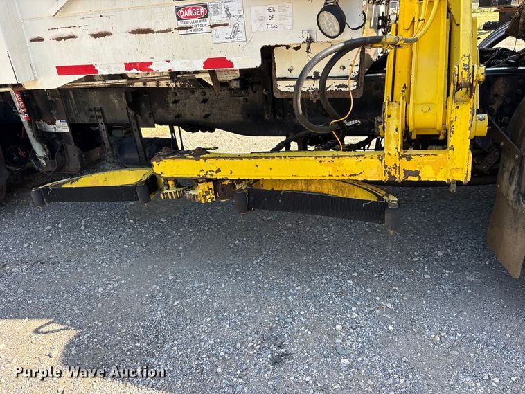 image for item ET0381 2013 Autocar Xpeditor refuse truck