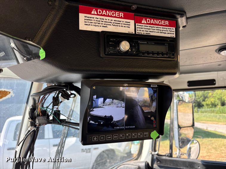 image for item ET0381 2013 Autocar Xpeditor refuse truck