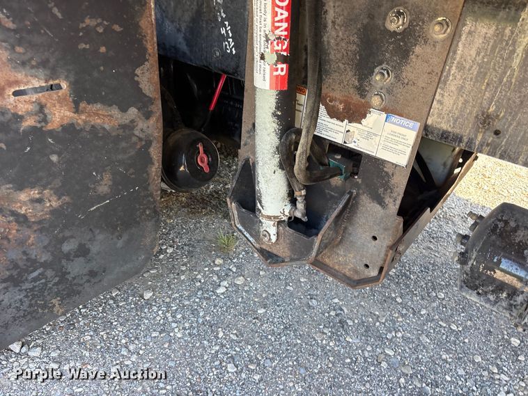 image for item ET0381 2013 Autocar Xpeditor refuse truck