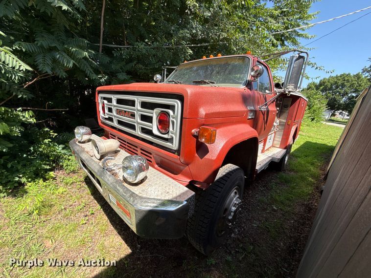 1979 GMC 7000 pumper fire truck