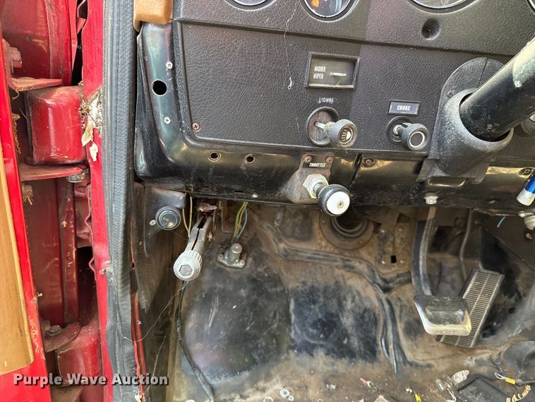 image for item ET6313 1979 GMC 7000 pumper fire truck