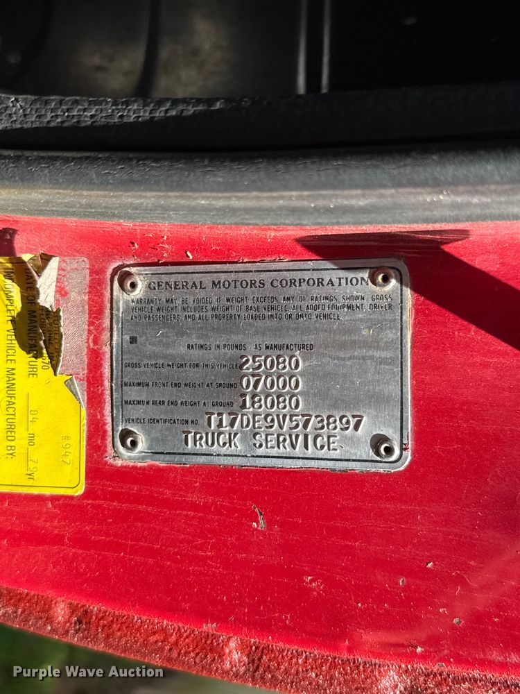 image for item ET6313 1979 GMC 7000 pumper fire truck