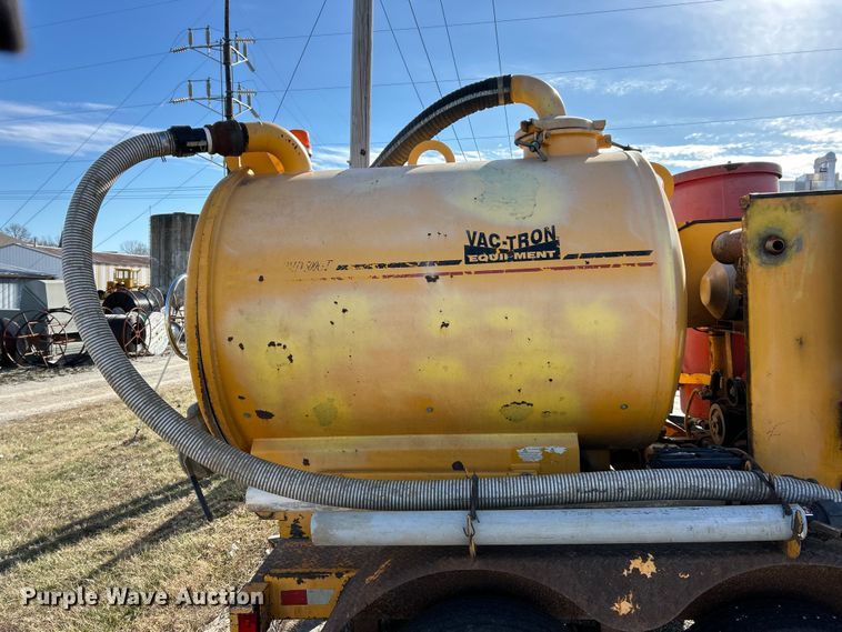 image for item ET6906 1994 Vac-Tron PDM-500GT vacuum excavator
