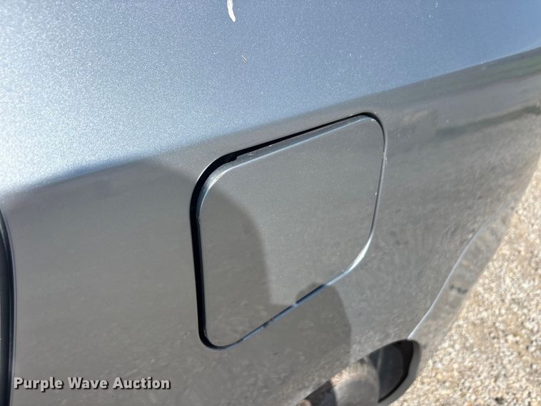 image for item EU5631 2015 Toyota Sienna van