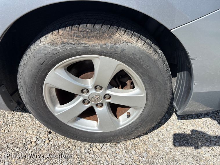 image for item EU5631 2015 Toyota Sienna van