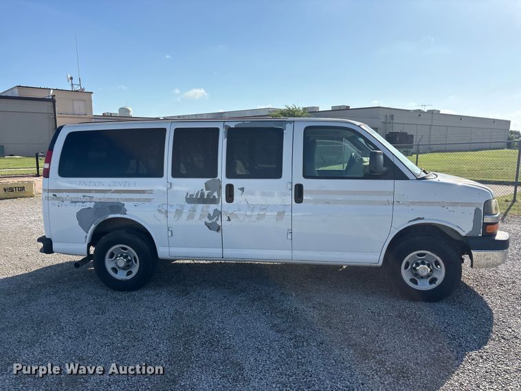 image for item EU5653 2008 Chevrolet Express van