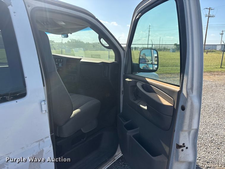 image for item EU5653 2008 Chevrolet Express van