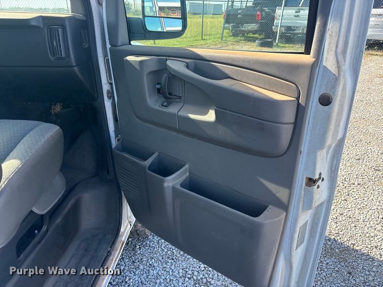 image for item EU5653 2008 Chevrolet Express van