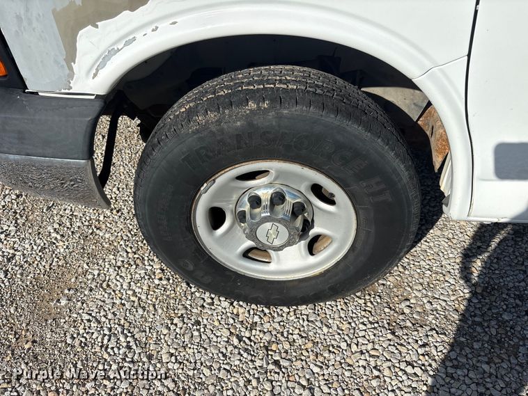 image for item EU5653 2008 Chevrolet Express van