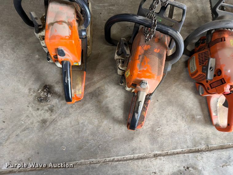 image for item EV2347 (4) chainsaws