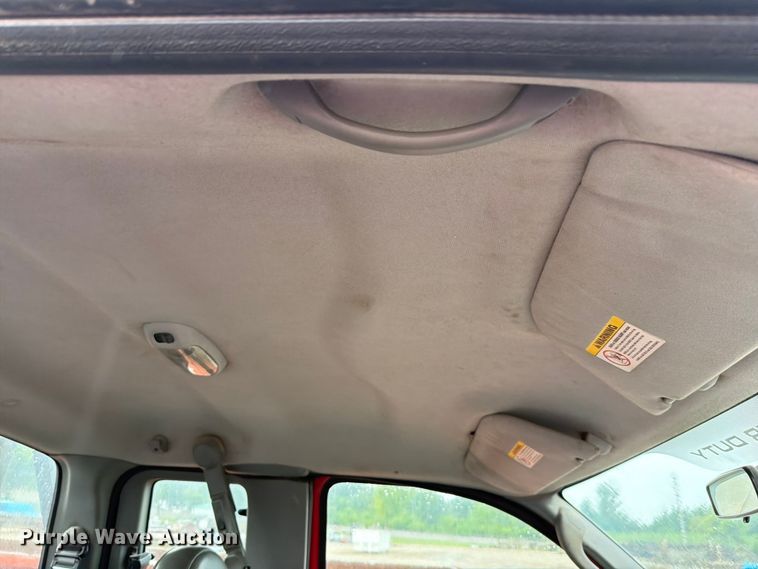image for item EV2351 2004 Ford F350 Super Duty XL Ext. Cab flatbed pickup truck