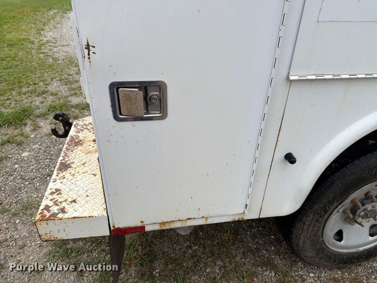 image for item EV2352 2008 Ford F250 Super Duty XL Ext. Cab utility bed pickup truck