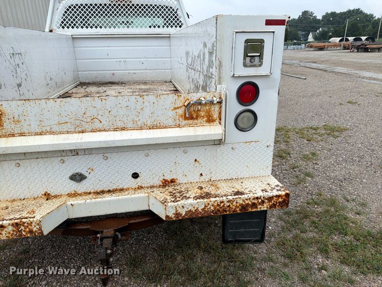 image for item EV2352 2008 Ford F250 Super Duty XL Ext. Cab utility bed pickup truck