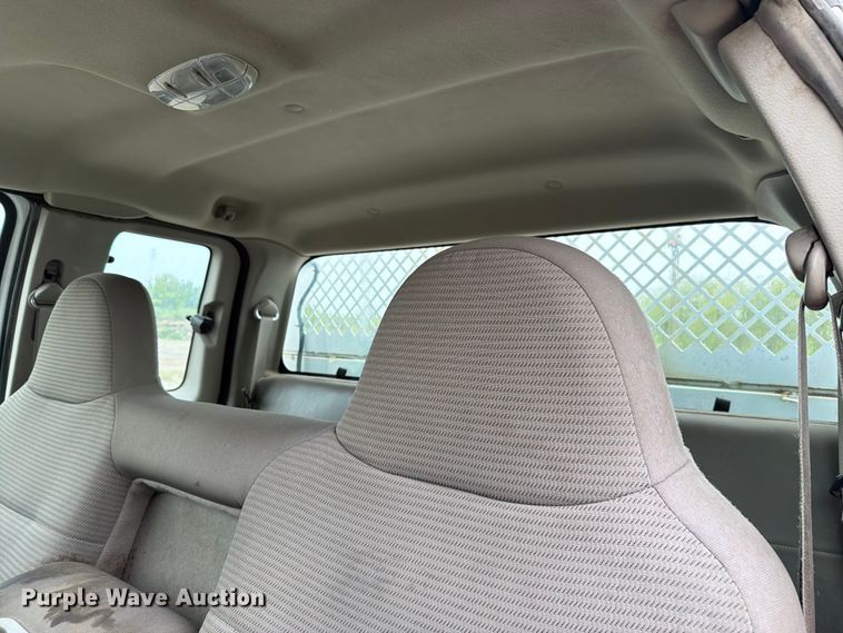 image for item EV2352 2008 Ford F250 Super Duty XL Ext. Cab utility bed pickup truck