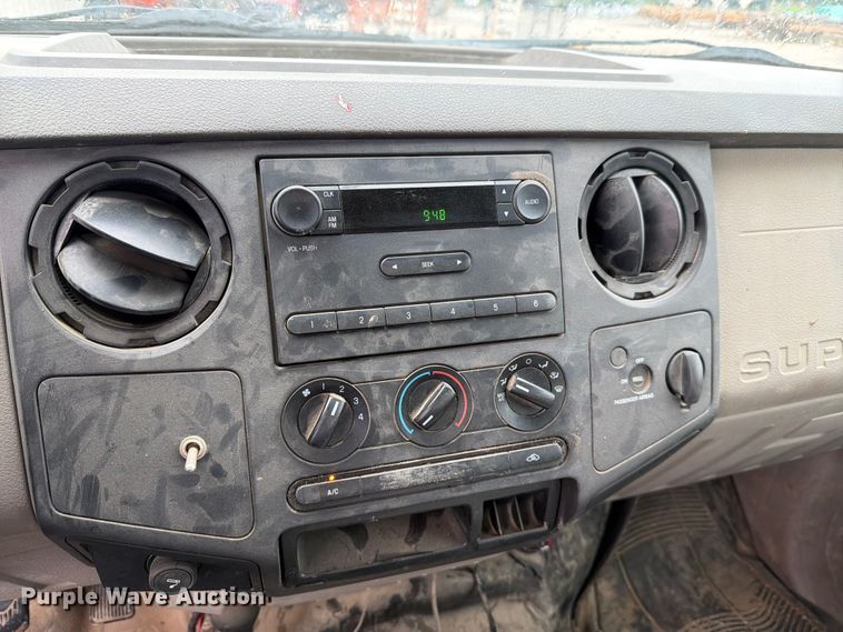 image for item EV2352 2008 Ford F250 Super Duty XL Ext. Cab utility bed pickup truck